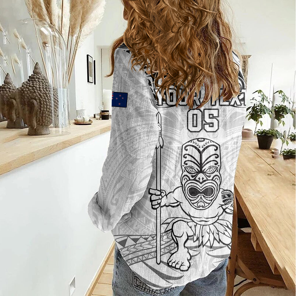 Benutzerdefinierte Neuseeland Maori Taiaha Frauen Casual Shirt Tiki Krieger Weiß LT05