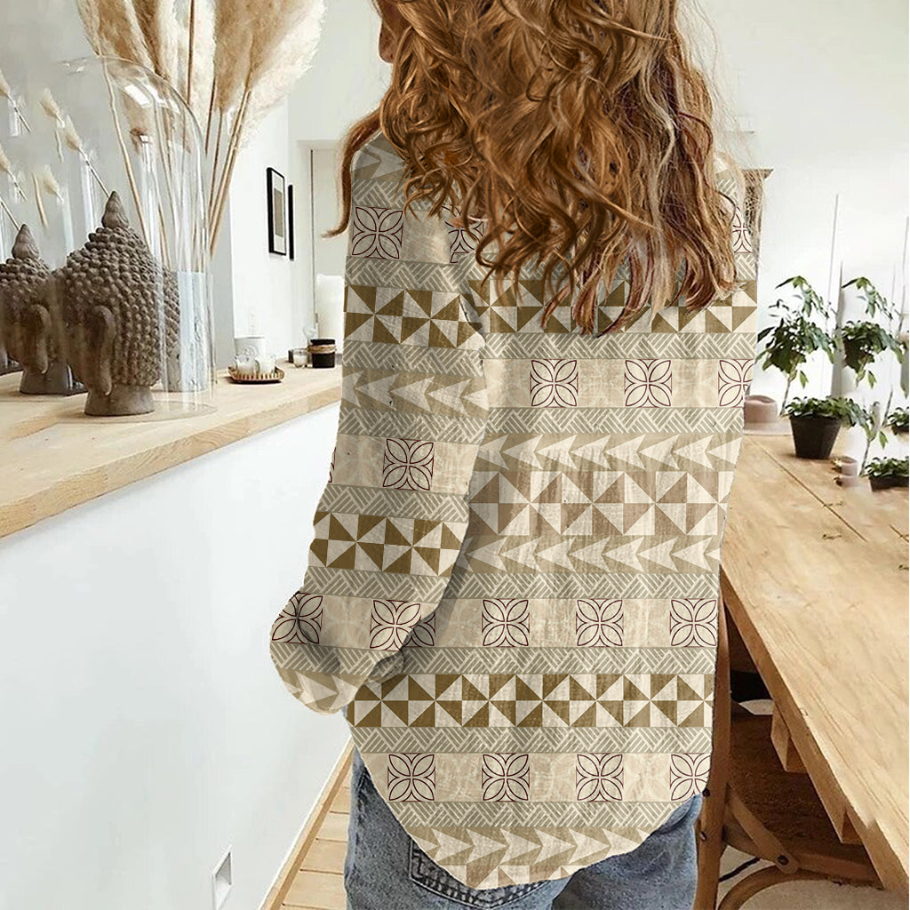 Pasifika Sataoa Muster Einfaches Motiv Frauen Casual Shirt Beige Tan LT9
