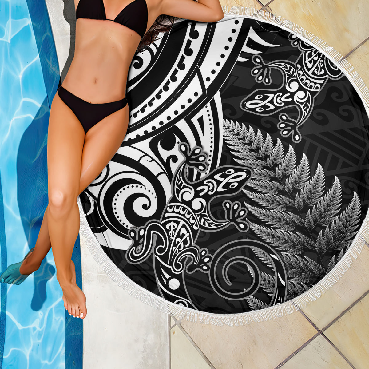 Pasifika Festival Stranddecke Tribal Muster Lila Version LT01