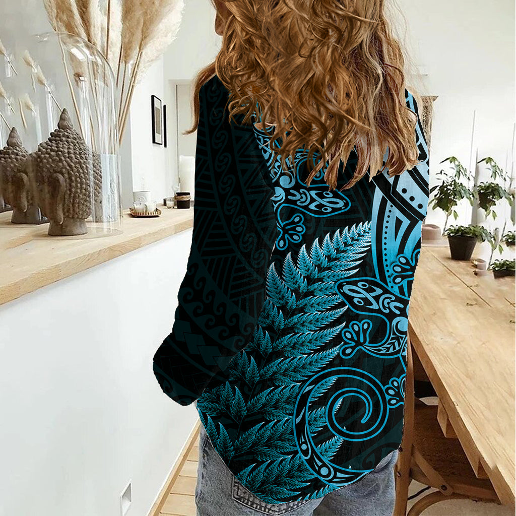 Neuseeland Eidechse Frauen Casual Shirt Silber Farn Aotearoa Maori Blau Version LT14