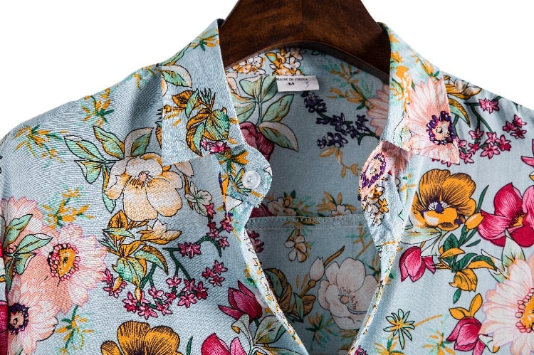 Hawaii-Shirt mit tropischer Flora