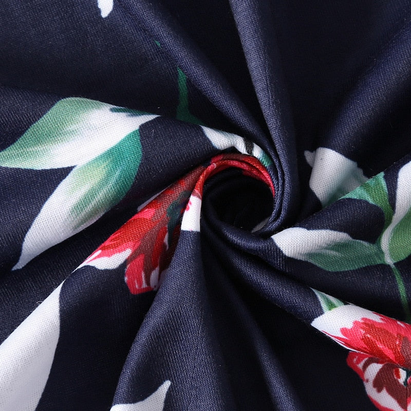 Mittellanges Sommerkleid mit Blumenmuster <br> Übergrößen