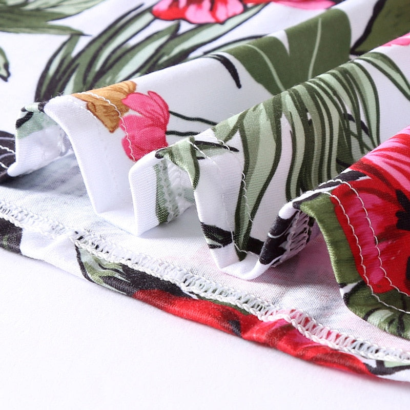 Ausgestelltes Midi-Kleid mit tropischem Blumenmuster <br> Übergrößen