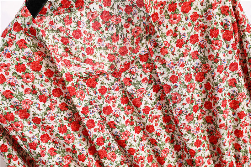 Kleid mit Blumendruck, elastische Taille, Bandkragen
