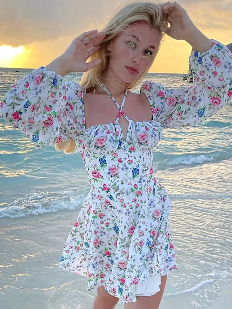 Blumenkleid mit quadratischem Kragen und Balkonen