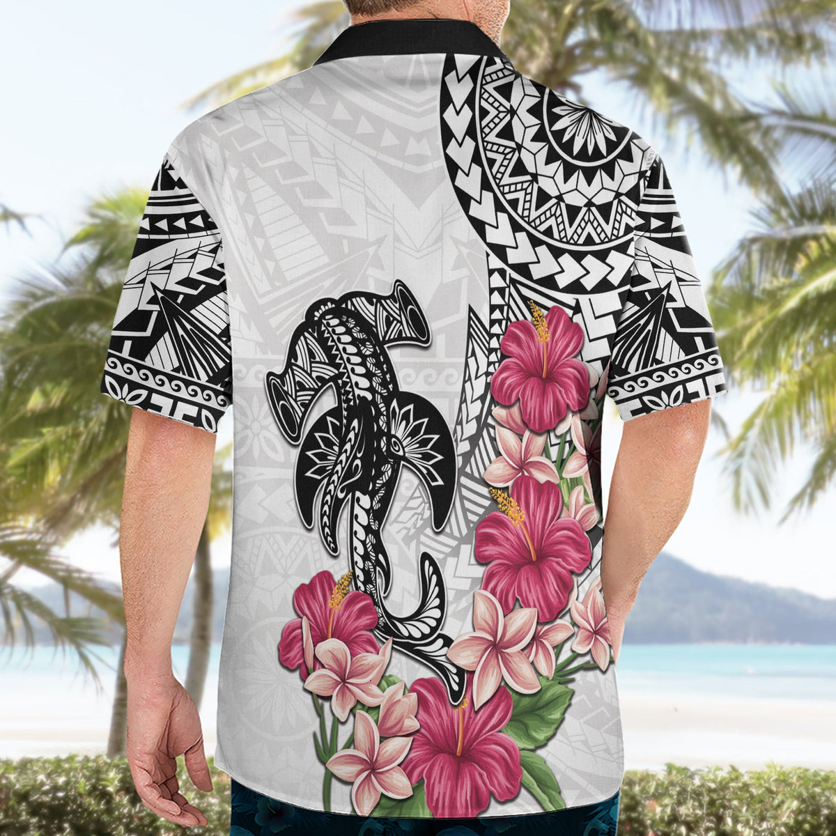 Weißes Hawaiihemd mit polynesischem Hammerhai-Tribal-Muster LT05