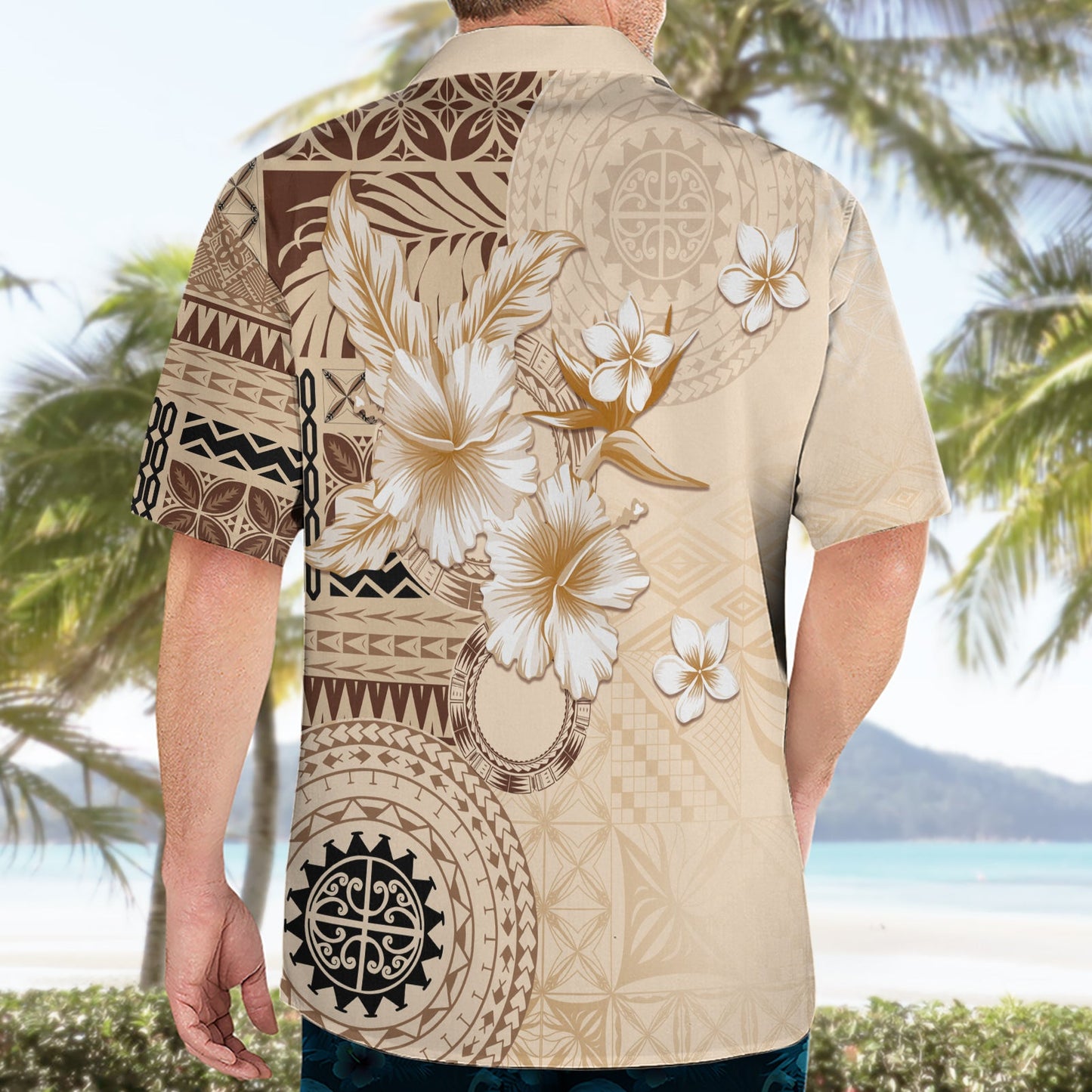 Samoa Siapo-Muster mit beigem Hibiskus-Hawaii-Hemd LT05