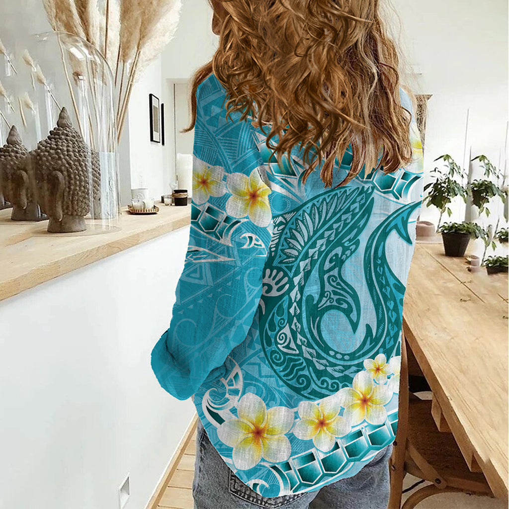 Türkis Hawaii Hai Tattoo Damen Casual Shirt Frangipani mit polynesischer Pastell Version LT14