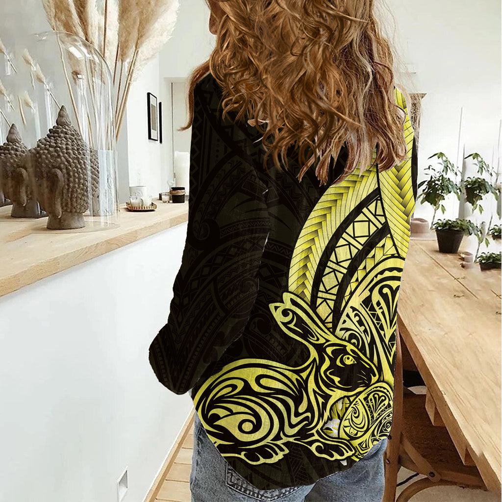 Gelb Polynesien Ostern Tag Frauen Casual Shirt Eier mit Bunny Polynesian Muster LT14