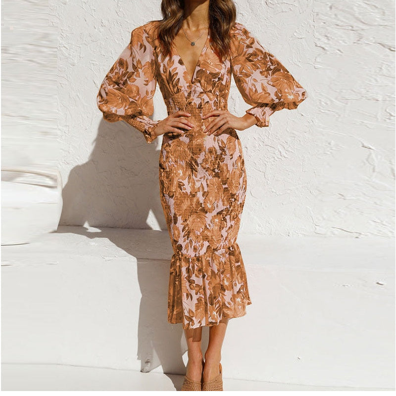 Blumenkleid im Flamenco-Stil