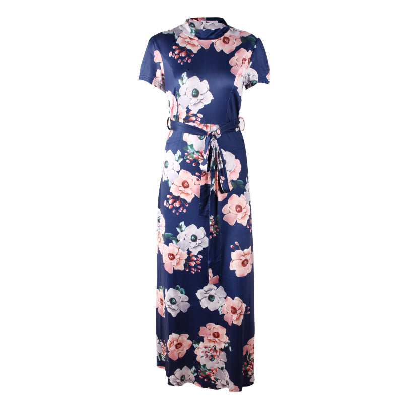 Schickes, lang geschnittenes Abendkleid