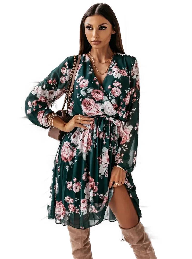 Dunkelgrünes kurzes Blumenkleid aus Chiffon